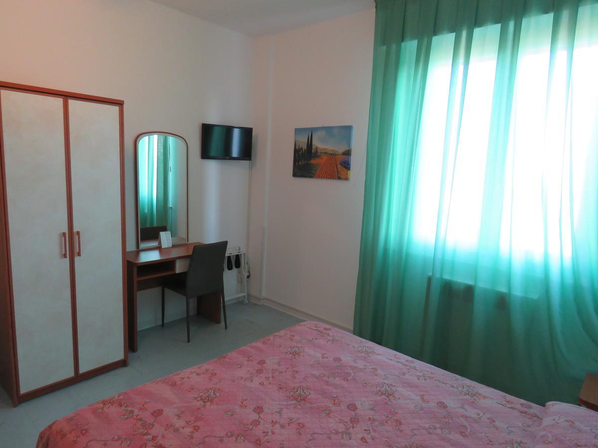 Hotel Marta Forlì Extérieur photo