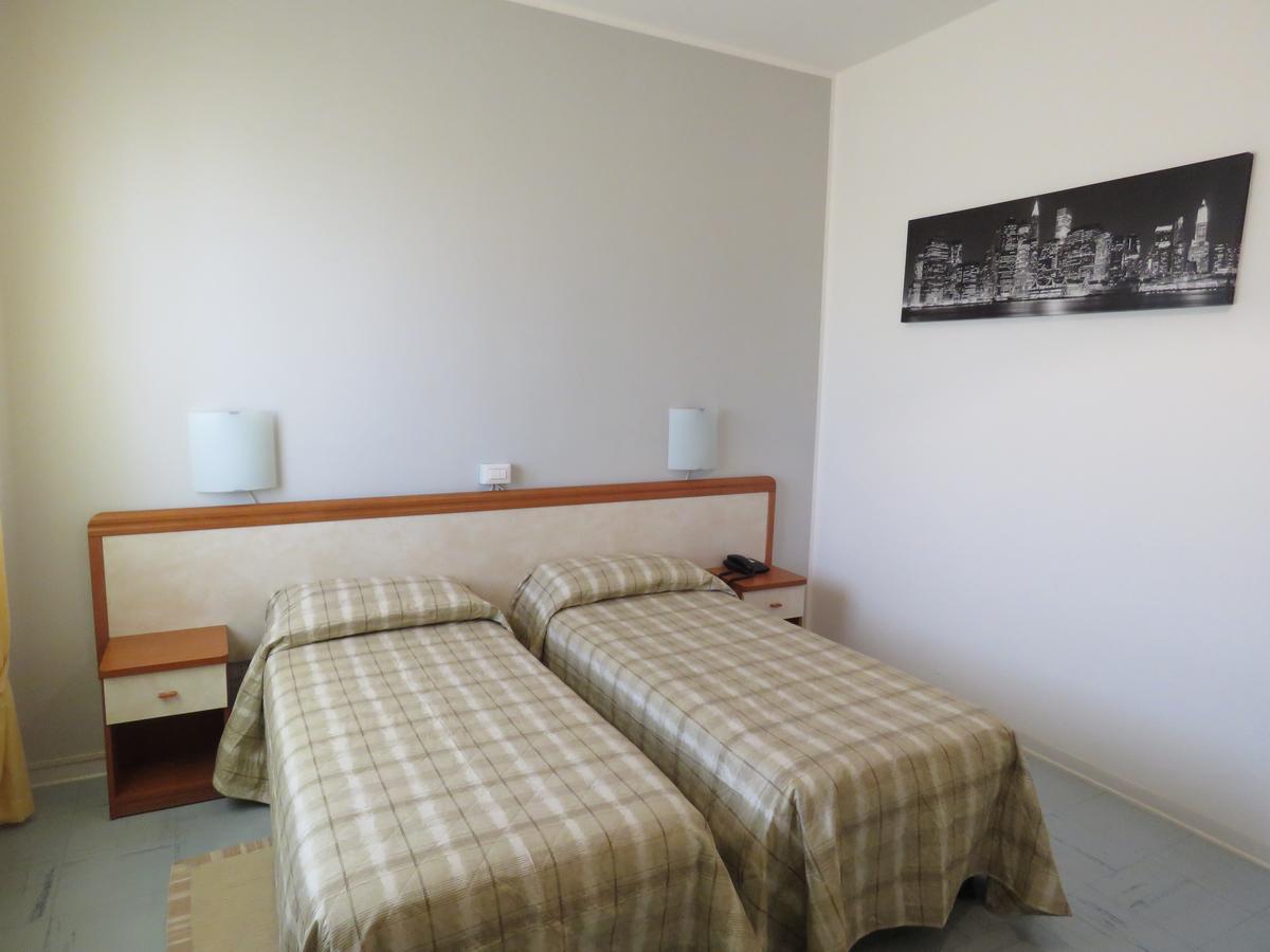 Hotel Marta Forlì Extérieur photo